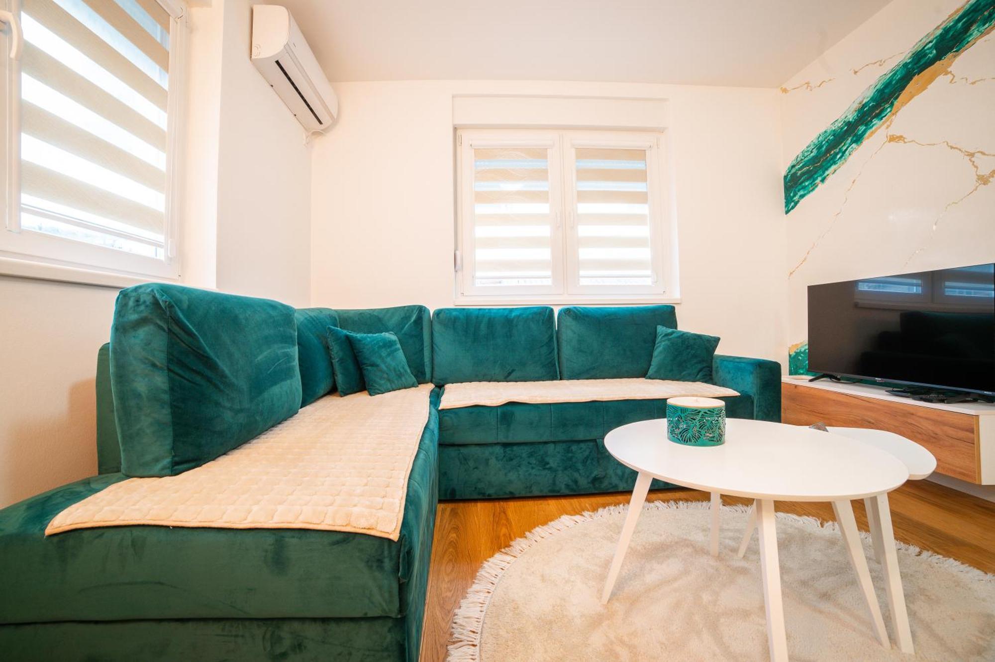 Apartment Vila Idila Tuzla Eksteriør billede