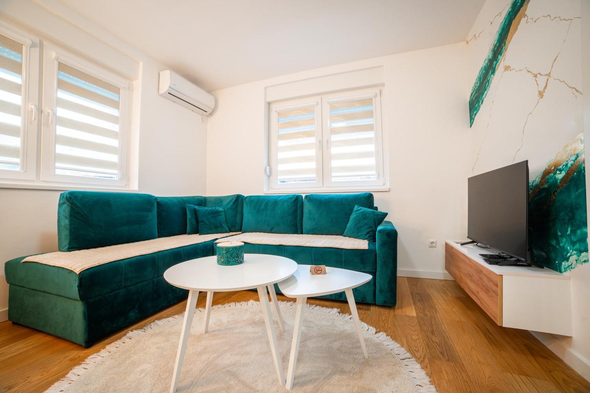 Apartment Vila Idila Tuzla Eksteriør billede