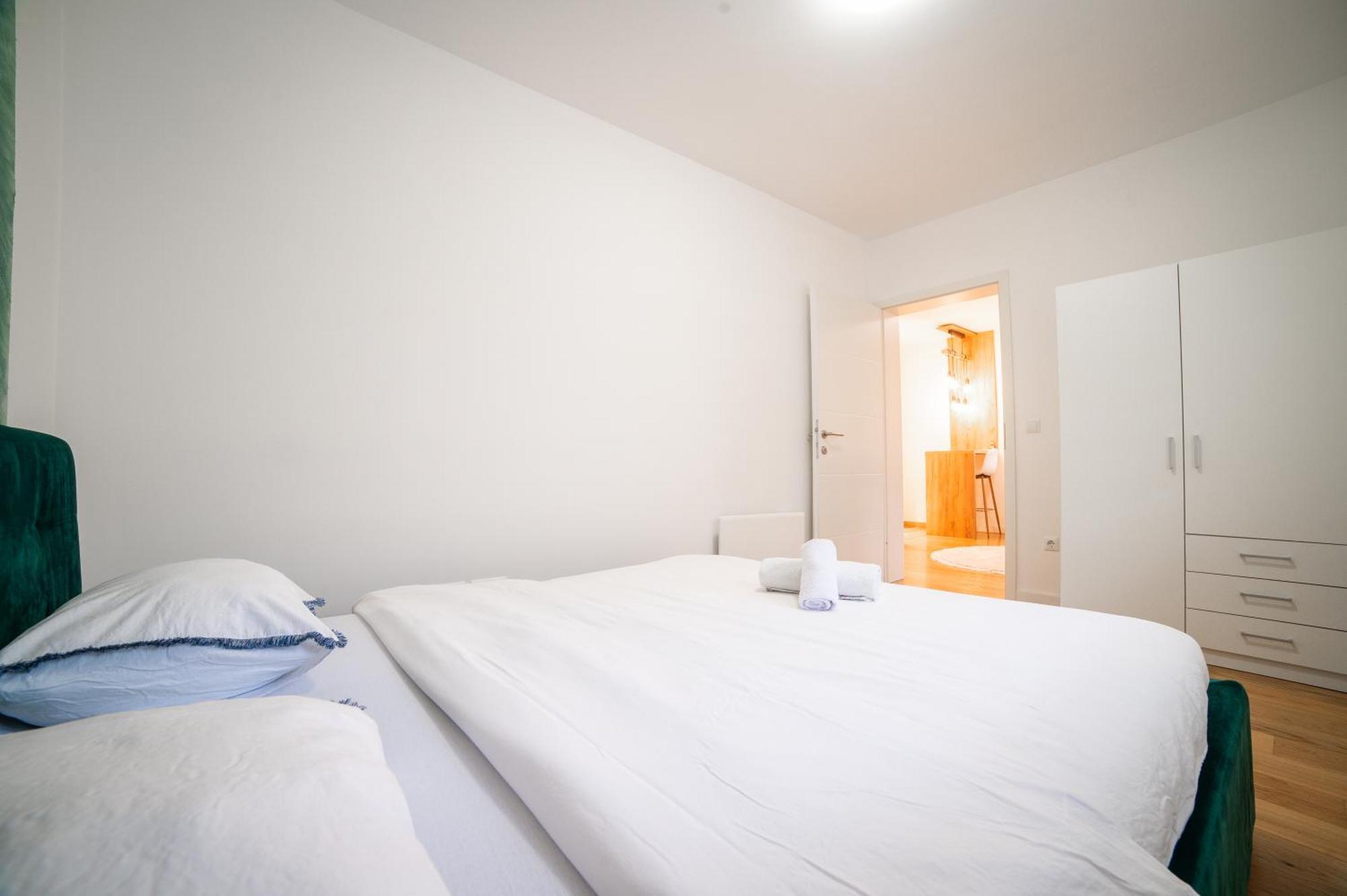 Apartment Vila Idila Tuzla Eksteriør billede